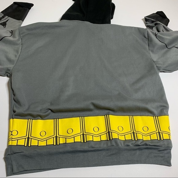 𝅺dc Comics Batman youth size 18Y hoodie - Picture 5 of 8